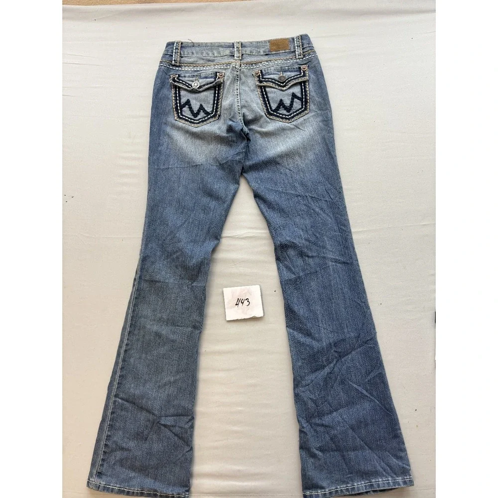YMI Jeans Women's Size 7 Bootcut Low Rise Embellished Denim Blue Jeans